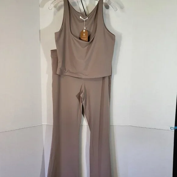 Reoria 2 Piece Loungewear Set Square Neck Flare Leg Size XL Tan NEW - Picture 1 of 13